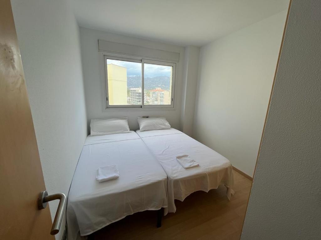 Atico En Port Gran Roses Apartment Exterior photo