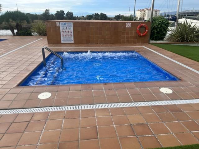 Atico En Port Gran Roses Apartment Exterior photo