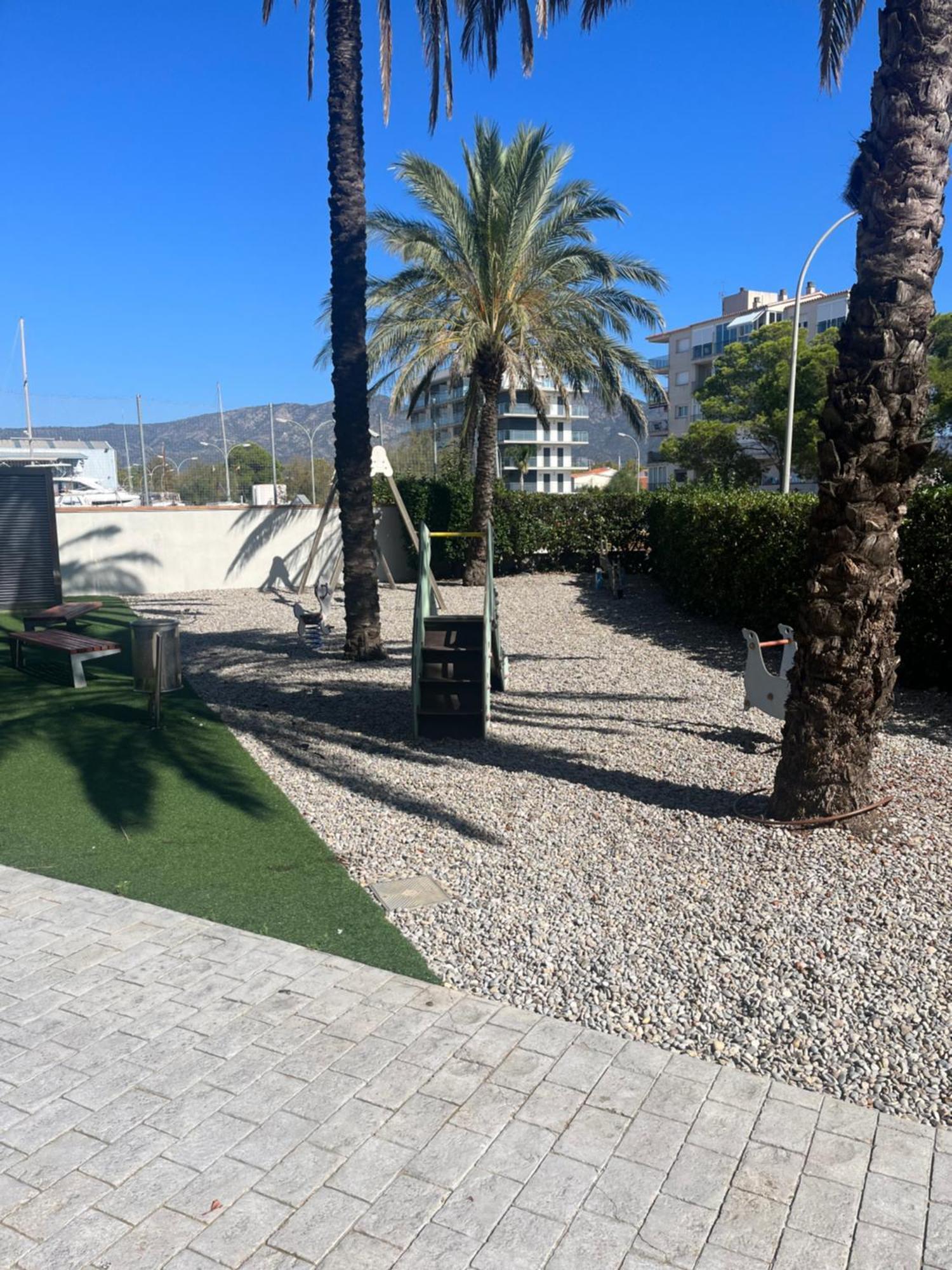 Atico En Port Gran Roses Apartment Exterior photo